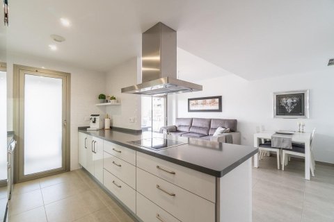 Huoneisto myytävänä Los Dolses, Alicante, Espanja, 2 makuuhuonetta, 71 m2 No. 137882 - kuva 9