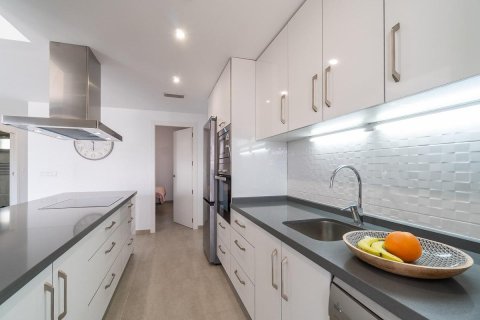 Huoneisto myytävänä Los Dolses, Alicante, Espanja, 2 makuuhuonetta, 71 m2 No. 137882 - kuva 10