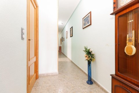 Apartment for sale Torrevieja, Alicante, Spain 3 bedrooms, 101 sq.m. No. 137884 - photo 3