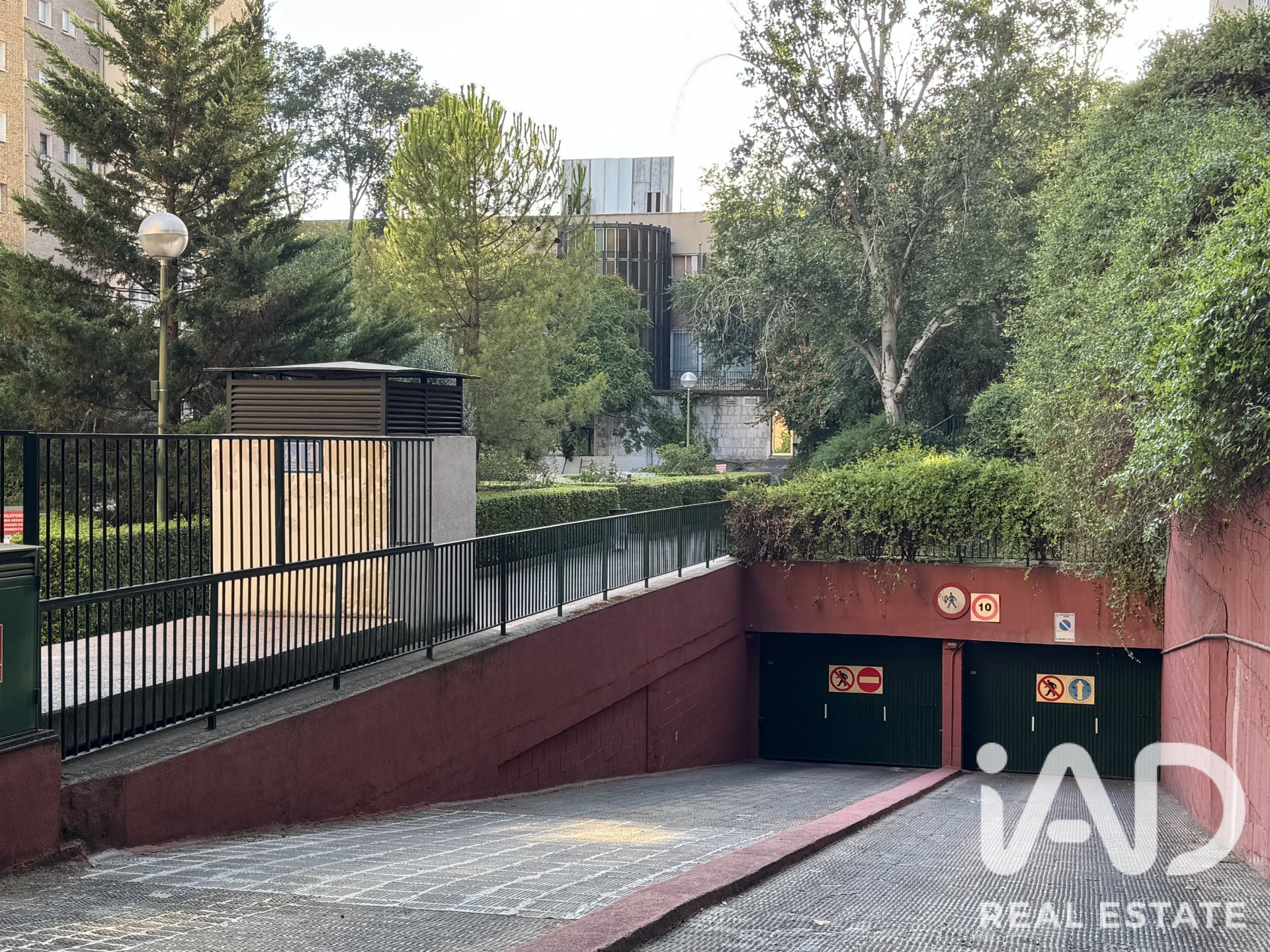 Garage in Madrid, Spanien 11 m2 Nr. 194403