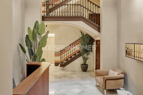 Apartamento en venta en Barcelona, España 2 dormitorios, 150 m2 No. 138646 - foto 3