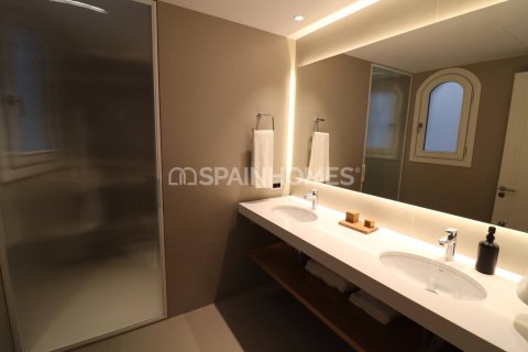Wohnung zum Verkauf Barcelona, Spanien 3 Schlafzimmer, 187 m2 Nr. 138644 - Foto 19