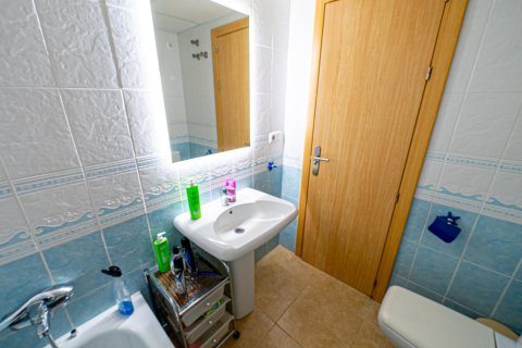 Lägenhet för uthyrning i El Campello, Alicante, Spanien 2 sovrum, 78 kvm. Nr. 165180 - foto 18