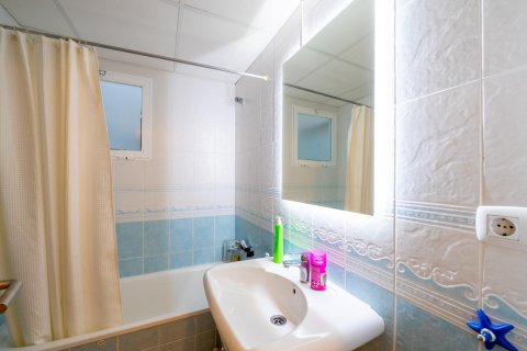 Lägenhet för uthyrning i El Campello, Alicante, Spanien 2 sovrum, 78 kvm. Nr. 165180 - foto 20