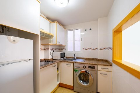 Lägenhet för uthyrning i El Campello, Alicante, Spanien 2 sovrum, 78 kvm. Nr. 165180 - foto 12