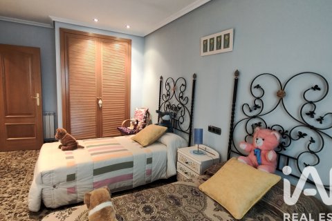 Māja pārdošanā Castellon de la Plana, Castellon, Spānijā 5 istabas, 291 m2 Nr. 173282 - attēls 18