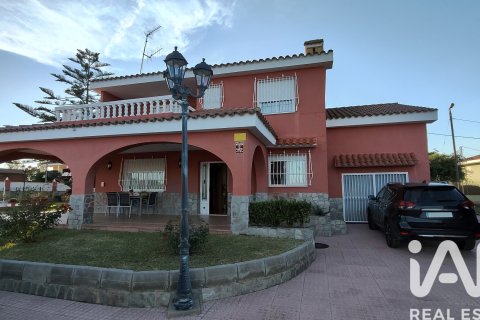 Māja pārdošanā Castellon de la Plana, Castellon, Spānijā 5 istabas, 291 m2 Nr. 173282 - attēls 4