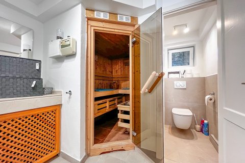 Villa en venta en Costa De La Calma, Mallorca, España 4 dormitorios, 300 m2 No. 143542 - foto 17