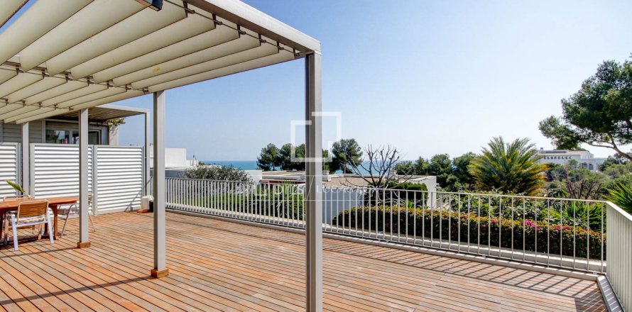 Appartamento a Sitges, Barcelona, Spagna 5 camere da letto, 150 mq. N° 150823