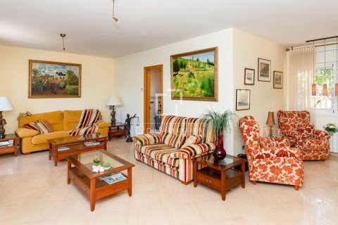 Villa for sale in Sitges, Barcelona, Spain 5 bedrooms, 224 sq.m. No. 150822 - photo 6