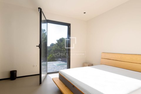 Villa till salu i Premia De Dalt, Barcelona, Spanien 4 sovrum, 331 kvm. Nr. 150819 - foto 21