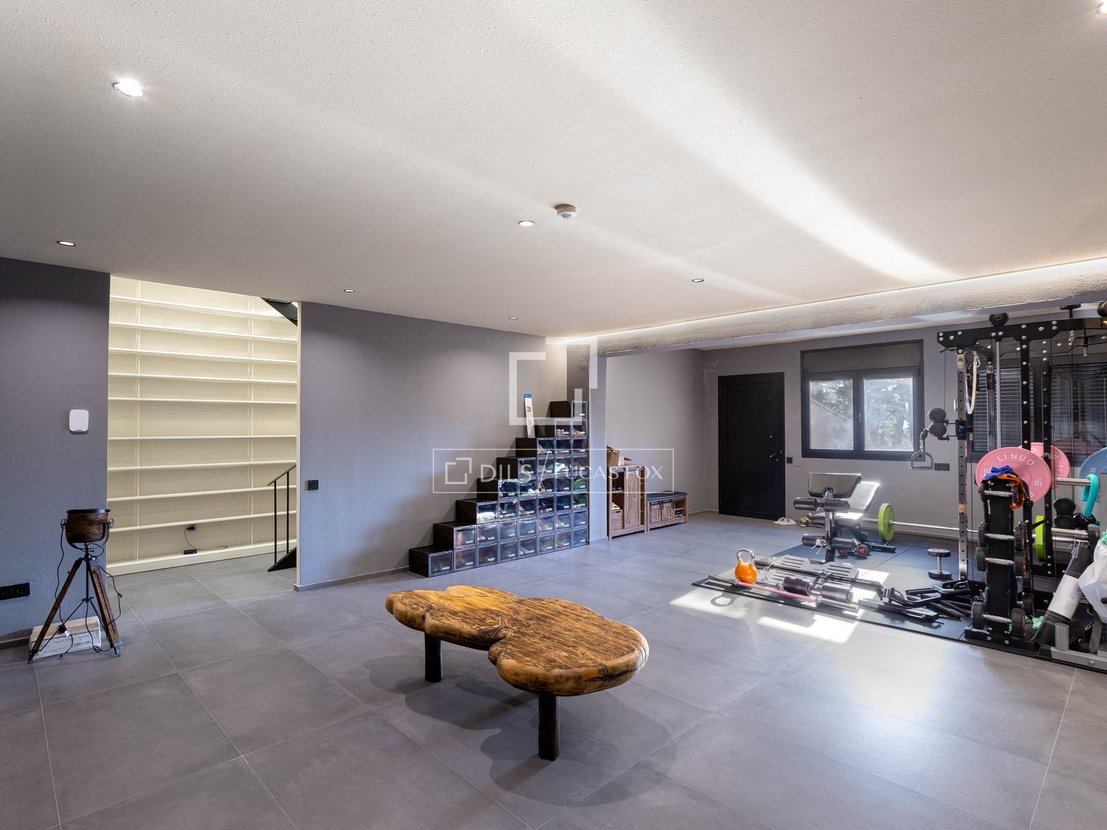 Villa a Premia De Dalt, Barcelona, Spagna 4 camere da letto, 331 mq. N° 150819