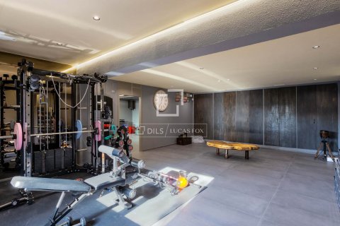 Villa till salu i Premia De Dalt, Barcelona, Spanien 4 sovrum, 331 kvm. Nr. 150819 - foto 17