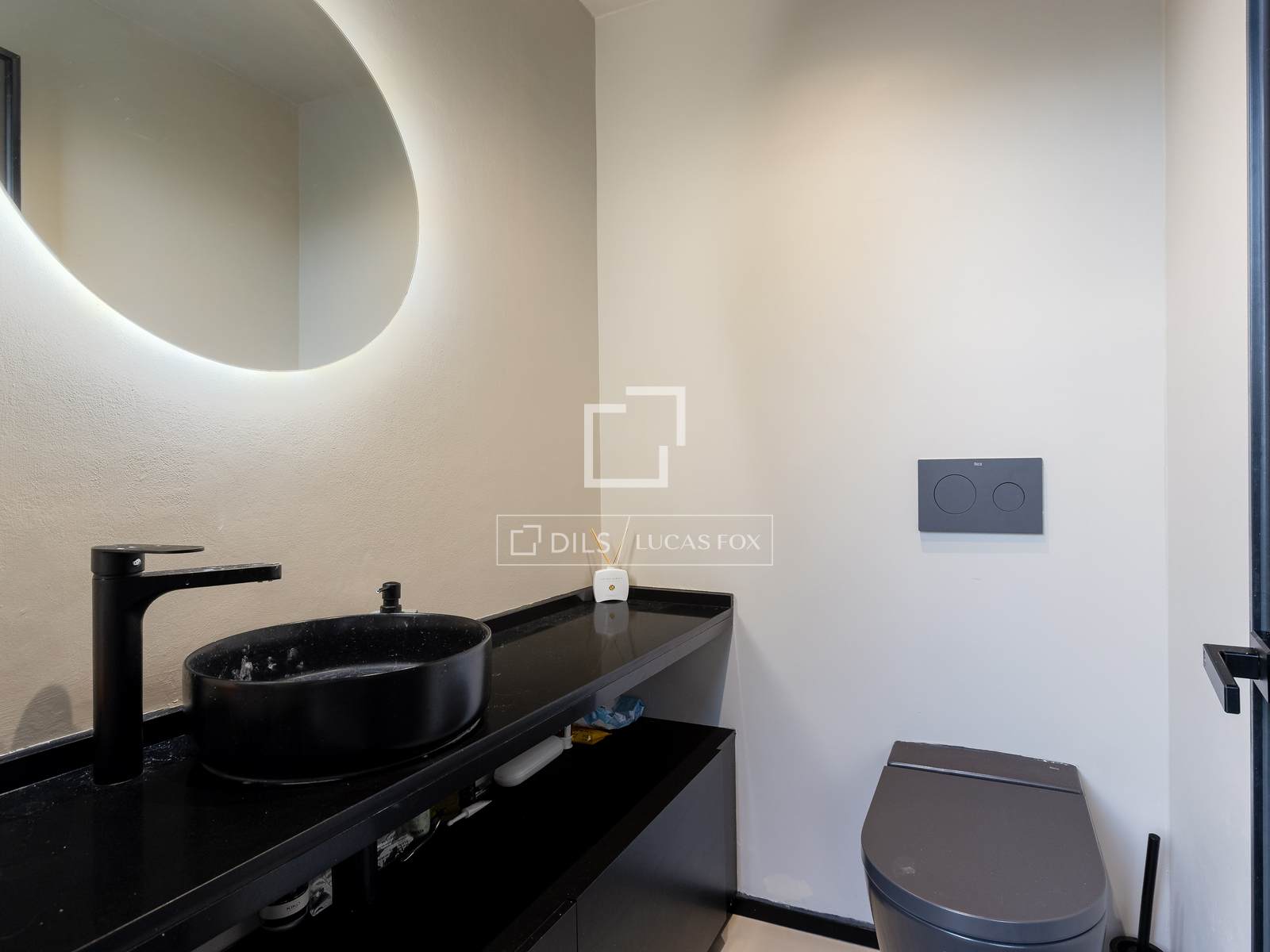 Villa a Premia De Dalt, Barcelona, Spagna 4 camere da letto, 331 mq. N° 150819