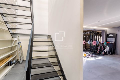 Villa till salu i Premia De Dalt, Barcelona, Spanien 4 sovrum, 331 kvm. Nr. 150819 - foto 15