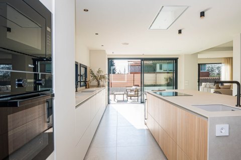 Продажа виллы в Сан-Кугат-дель-Вальес, Барселона, Испания 6 спален, 510м2 №150820 - фото 14