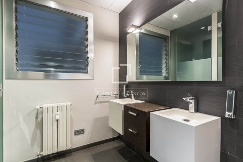 Apartment à vendre à Barcelona, Espagne, 6 chambres, 331 m2 No. 150824 - photo 14