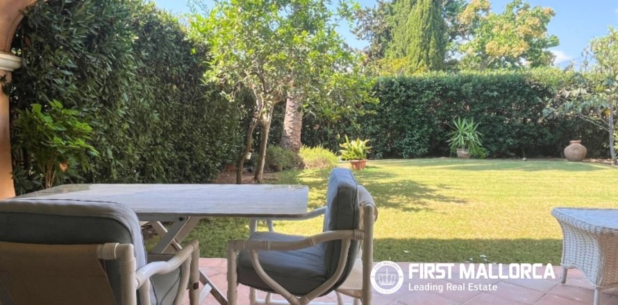 Apartment in Palma de Majorca, Mallorca, Spain 2 bedrooms, 107 sq.m. No. 191965