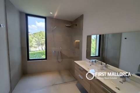 Apartment for sale in Nova Santa Ponsa, Mallorca, Spain 2 bedrooms, 156 sq.m. No. 191963 - photo 15