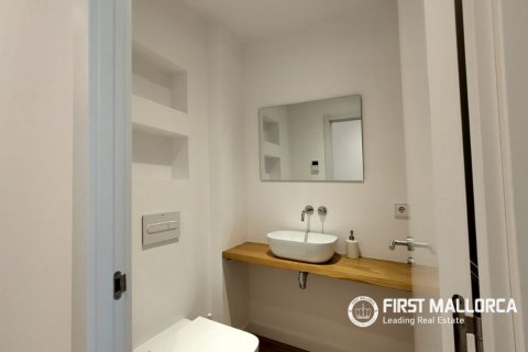Apartment for sale in Nova Santa Ponsa, Mallorca, Spain 2 bedrooms, 156 sq.m. No. 191963 - photo 20