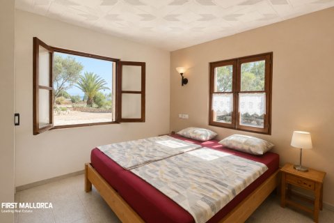 Finca for sale in Cala Llombards, Mallorca, Spain 4 bedrooms, 240 sq.m. No. 191966 - photo 21