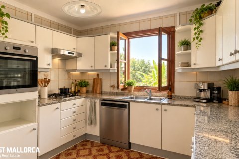 Finca for sale in Cala Llombards, Mallorca, Spain 4 bedrooms, 240 sq.m. No. 191966 - photo 10