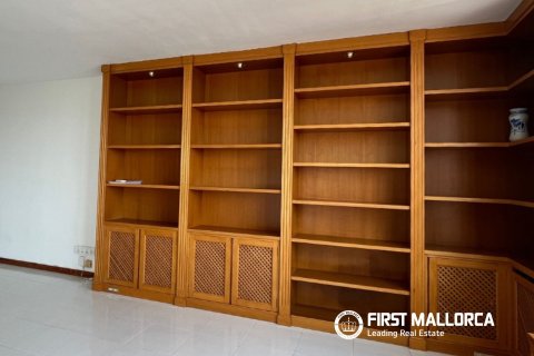 Apartment for rent in Cala Mayor, Mallorca, Spain 3 bedrooms, 121 sq.m. No. 191967 - photo 7
