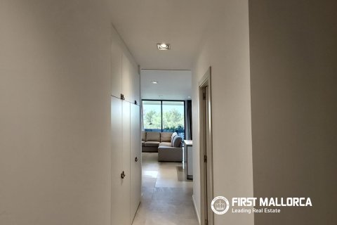 Apartment for sale in Nova Santa Ponsa, Mallorca, Spain 3 bedrooms, 166 sq.m. No. 191964 - photo 17