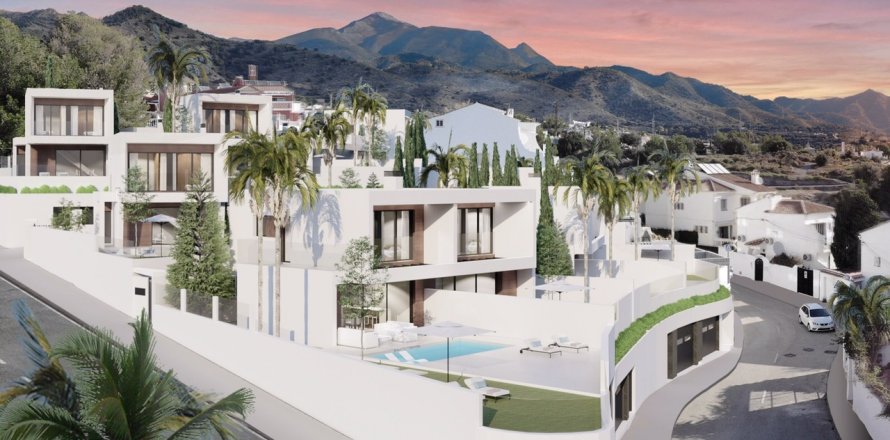 Villa a Nerja, Malaga, Spagna 3 camere da letto, 213 mq. N° 134544