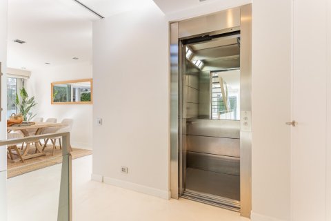 Продажа дома в Сан-Кугат-дель-Вальес, Барселона, Испания 6 спален, №140930 - фото 10