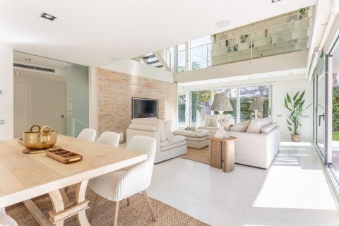 Продажа дома в Сан-Кугат-дель-Вальес, Барселона, Испания 6 спален, №140930 - фото 5