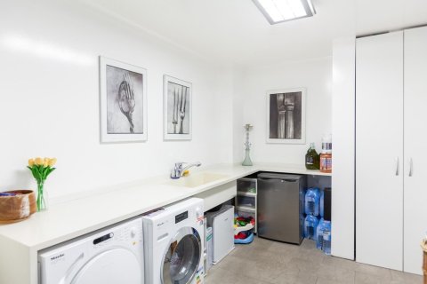 Сasa en venta en Sant Cugat del Vallès, Barcelona, España 5 dormitorios, No. 140926 - foto 15