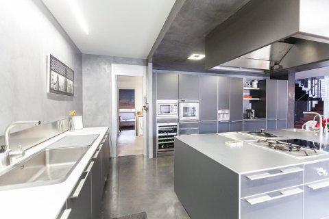 Сasa en venta en Sant Cugat del Vallès, Barcelona, España 5 dormitorios, No. 140926 - foto 10