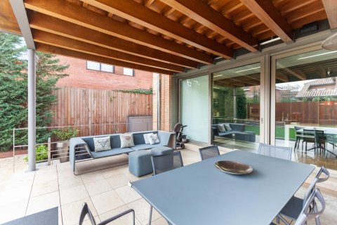 Сasa en venta en Sant Cugat del Vallès, Barcelona, España 5 dormitorios, No. 140926 - foto 13