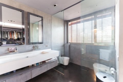 Сasa en venta en Sant Cugat del Vallès, Barcelona, España 5 dormitorios, No. 140926 - foto 23