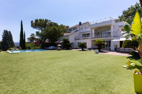 Продажа дома в Сан-Кугат-дель-Вальес, Барселона, Испания 7 спален, 1900м2 №140931 - фото 2