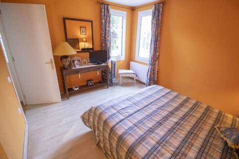 House for sale in Coma-Ruga, Tarragona, Spain 5 bedrooms, No. 140932 - photo 20