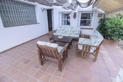 House for sale in Coma-Ruga, Tarragona, Spain 5 bedrooms, No. 140932 - photo 6