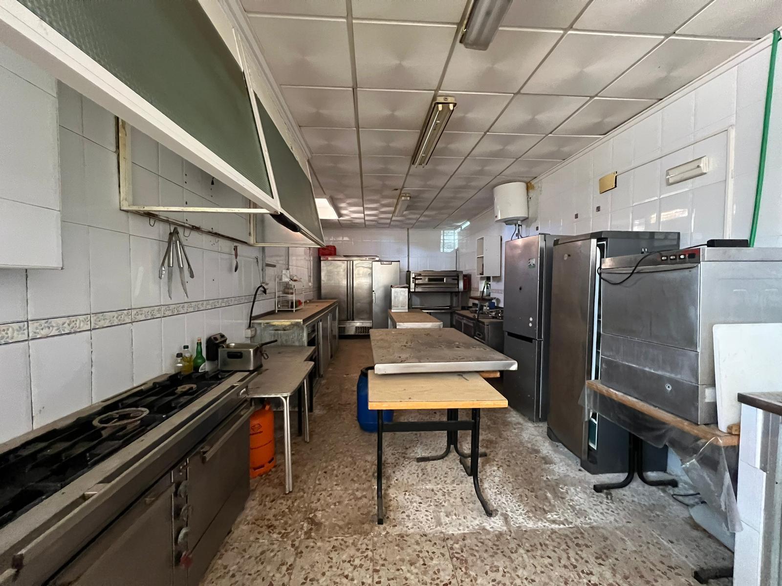 Propiedad comercial en Torrevieja, Alicante, España 300 m2 No. 182797