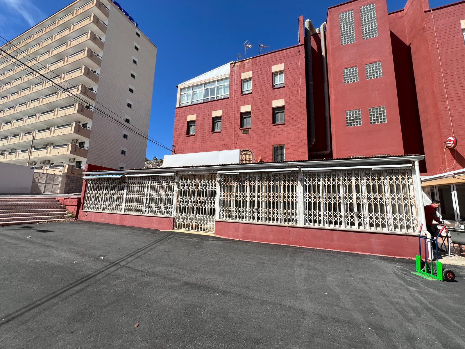 Propiedad comercial en Torrevieja, Alicante, España 300 m2 No. 182797