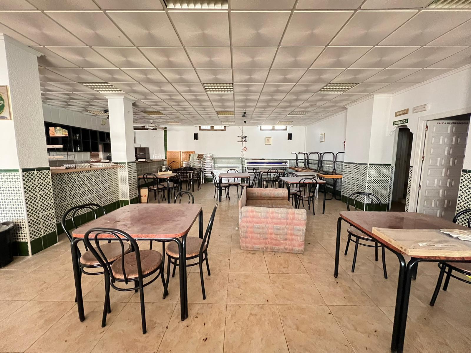 Propiedad comercial en Torrevieja, Alicante, España 300 m2 No. 182797