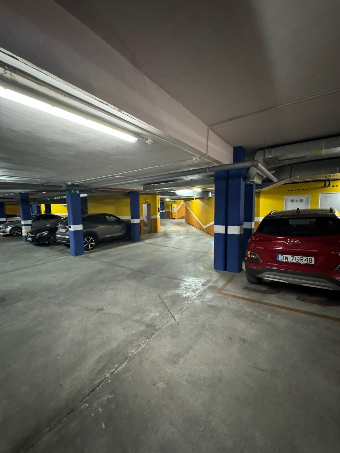 Parking à Torrevieja, Alicante, Espagne No. 182795