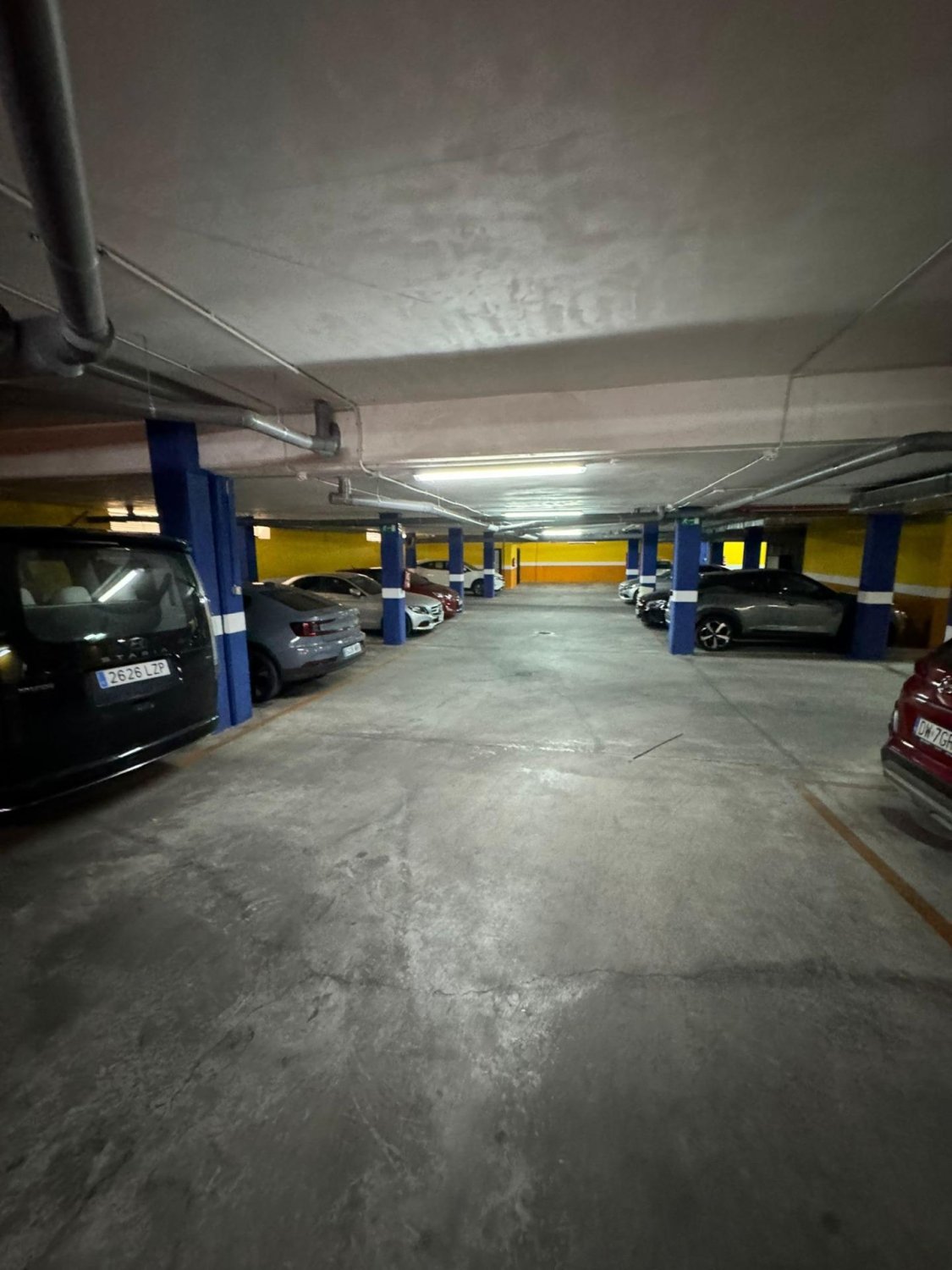 Parking à Torrevieja, Alicante, Espagne No. 182795