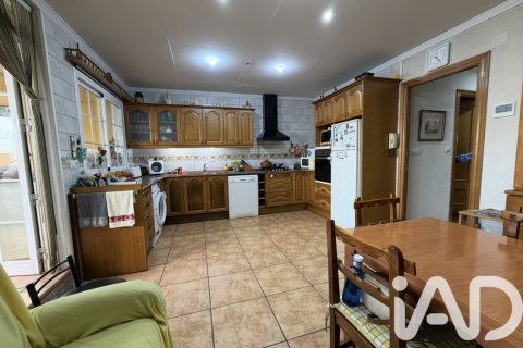 House for sale in Ivars d'Urgell, Lleida, Spain 5 bedrooms, 431 sq.m. No. 172567 - photo 5