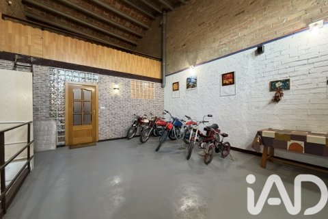 House for sale in Ivars d'Urgell, Lleida, Spain 5 bedrooms, 431 sq.m. No. 172567 - photo 9