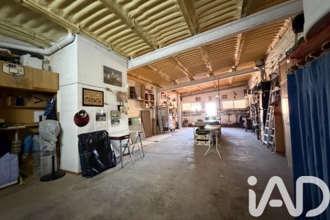 House for sale in Ivars d'Urgell, Lleida, Spain 5 bedrooms, 431 sq.m. No. 172567 - photo 8