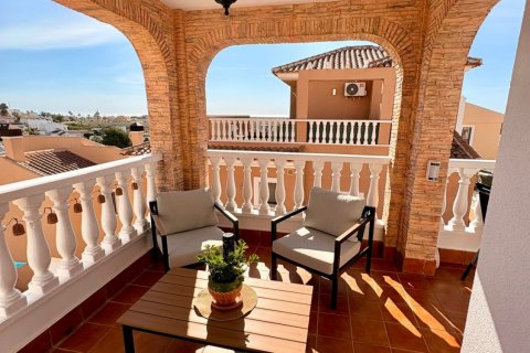 House à vendre à San Miguel de Salinas, Alicante, Espagne, 5 chambres, 208 m2 No. 172481 - photo 4
