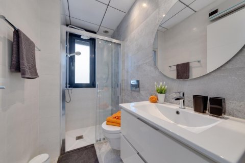 Willa w La Zenia, Alicante, Hiszpania 3 sypialnie, 120 mkw. nr 151052 – zdjęcie 15