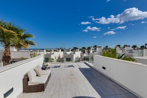 Willa w La Zenia, Alicante, Hiszpania 3 sypialnie, 120 mkw. nr 151052 – zdjęcie 10