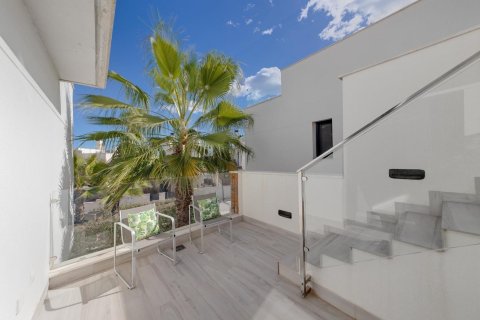 Willa w La Zenia, Alicante, Hiszpania 3 sypialnie, 120 mkw. nr 151052 – zdjęcie 12